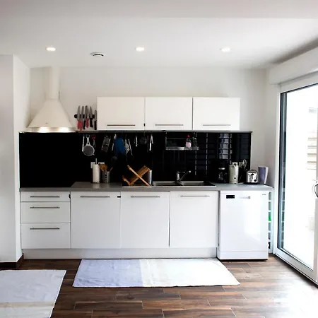 בית נופש Maison Licorne Marine A 5 Minutes A Pied De La Ocean לאקאנו